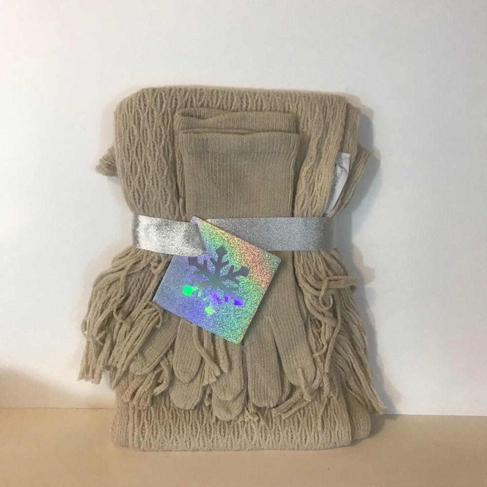 Beige Scarf and Gloves New With Tags